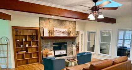 4BR 4BA Ranch on 2 Acres Near Trilith Studios