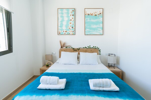 1 chambre, fer et planche à repasser, Wi-Fi, draps fournis