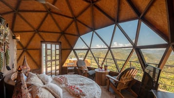Habitación doble Deluxe, vista al valle | Espacio para trabajar con laptop y wifi gratis