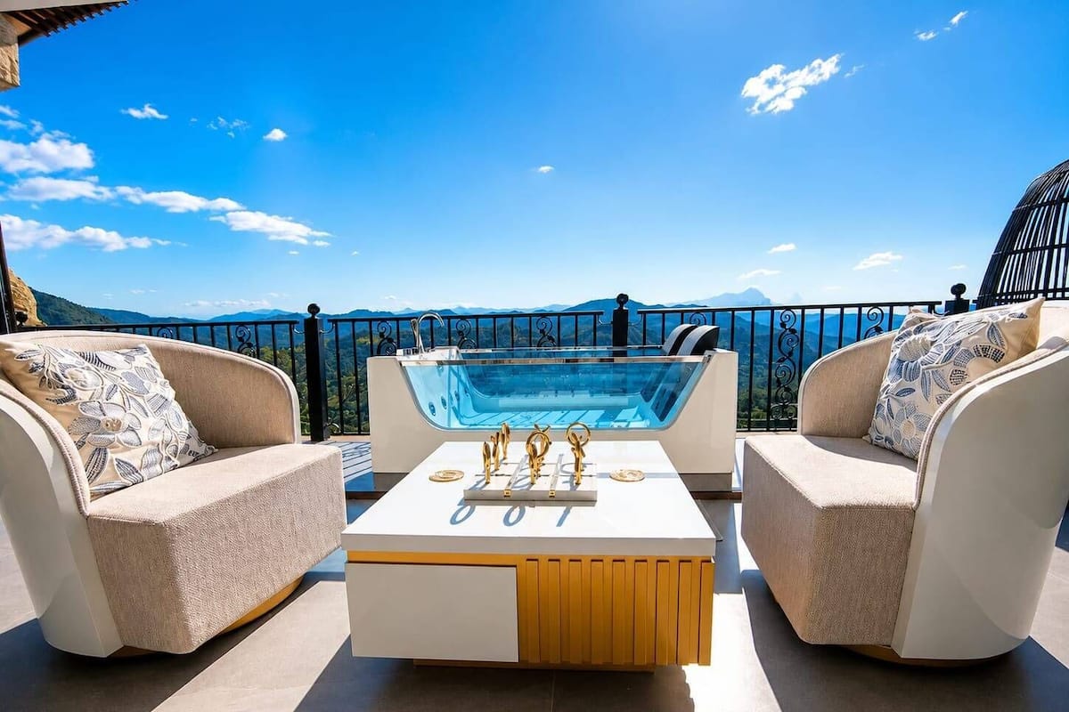 Luxury Chalet | Laptop workspace, WiFi (free)