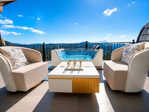 La Colina resort