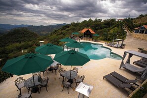 Pool - La Colina resort (La Vega)