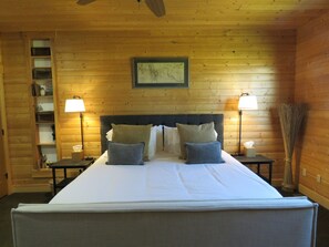 4 quartos, ferros/tábuas de passar roupa, Wi-Fi, roupa de cama