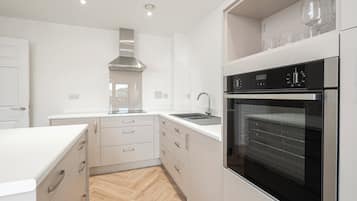 Apartment, Accessible | 2 bedrooms, Internet