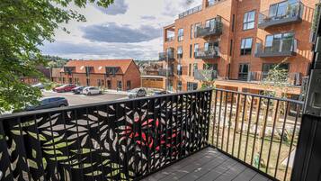 Apartment, Accessible | 2 bedrooms, Internet