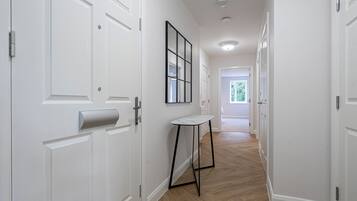 Apartment, Accessible | 2 bedrooms, Internet