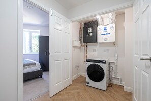 2 bedrooms, Internet