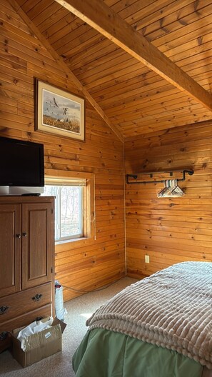 3 slaapkamers, een strijkplank/strijkijzer, wifi, beddengoed