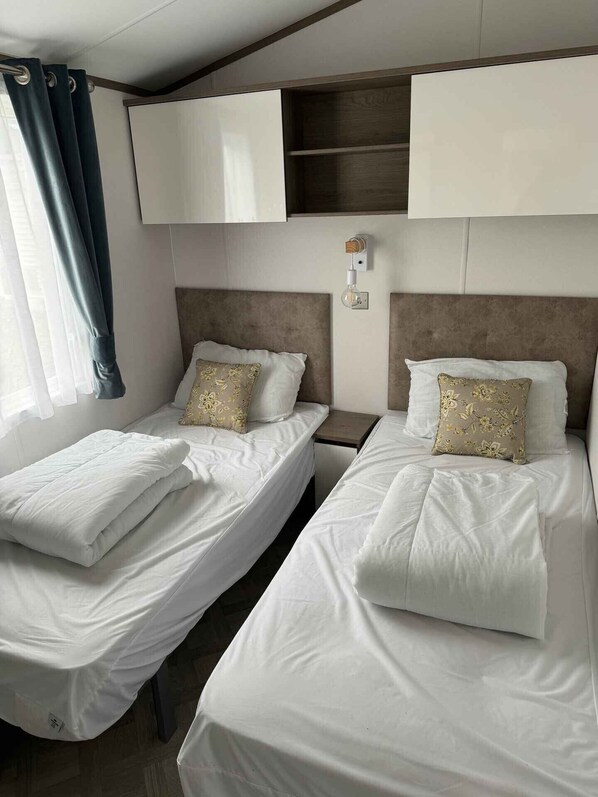 2 chambres, accès au Wi-Fi (inclus), literie fournie