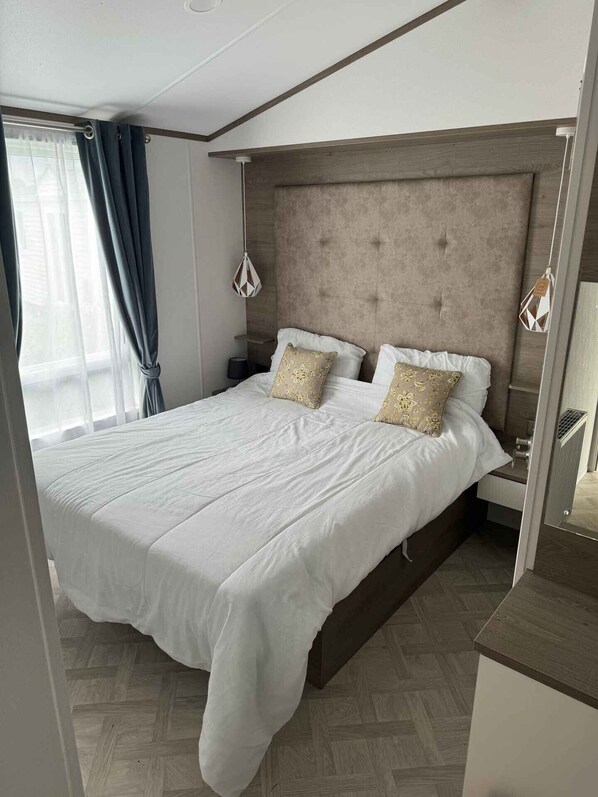 2 habitaciones, wifi gratis y ropa de cama 