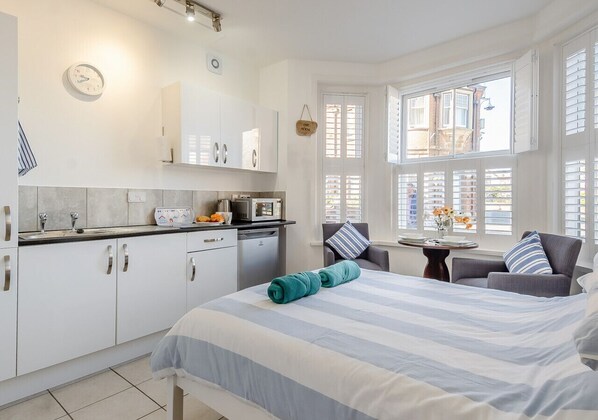 1 bedroom, iron/ironing board, free WiFi, bed sheets