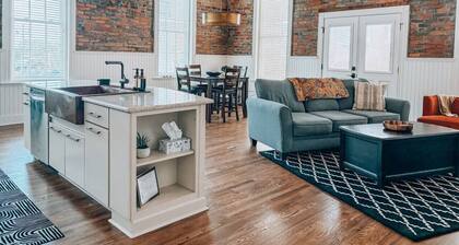 Private Patio-Downtown-Xbox S