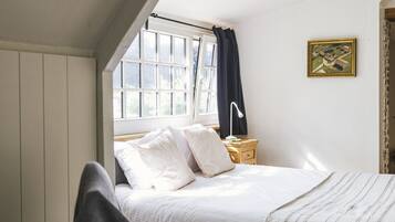 Bureau, Wi-Fi gratuit, draps fournis