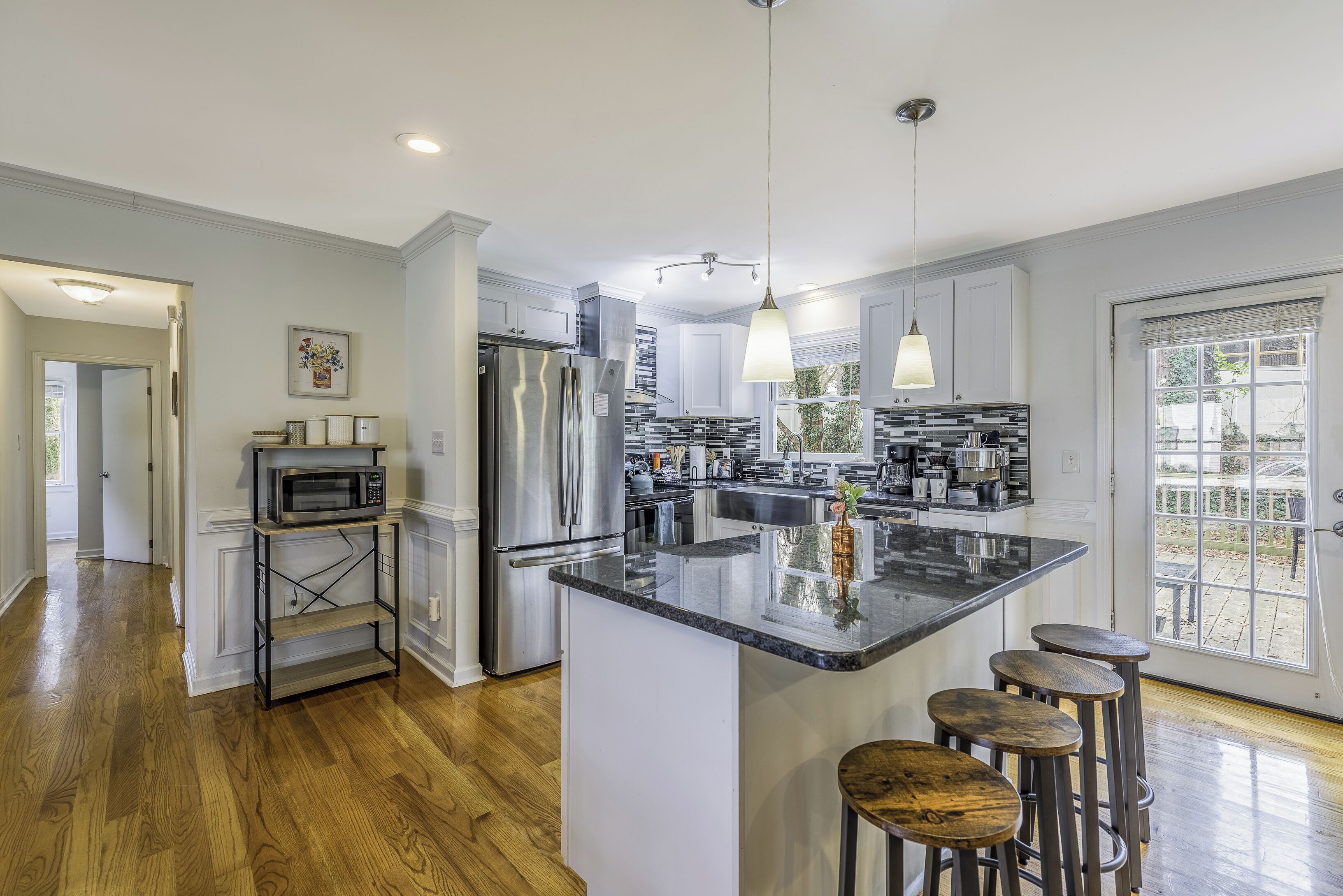 Microwave, oven, stovetop, dishwasher