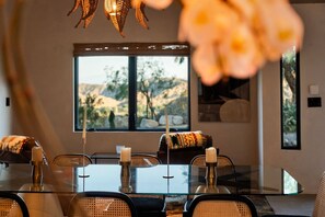 Dining - The Aspen Retreat by Gleb Savchenko | Joshua Tree (Morongo Valley)