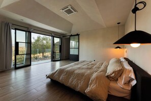 Desk, iron/ironing board, travel crib, free WiFi