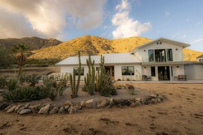 Exterior - The Aspen Retreat by Gleb Savchenko | Joshua Tree (Morongo Valley)