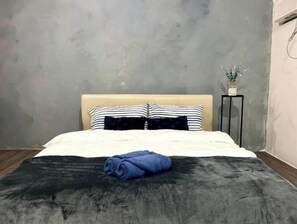 1 bedroom, WiFi, bed sheets