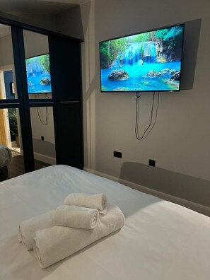 2 Schlafzimmer, Bügeleisen/Bügelbrett, Reisekinderbett, kostenloses WLAN