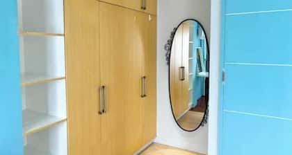 Cozy 2BR in BGC Fort Victoria