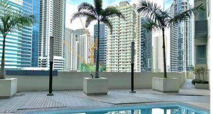 Cozy 2BR in BGC Fort Victoria