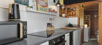 Woodside Lodge, Cenarth