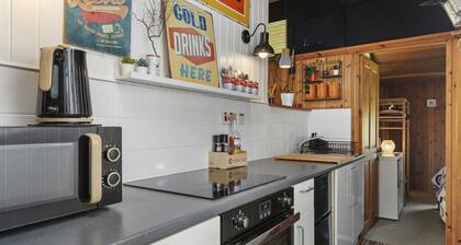 Woodside Lodge, Cenarth