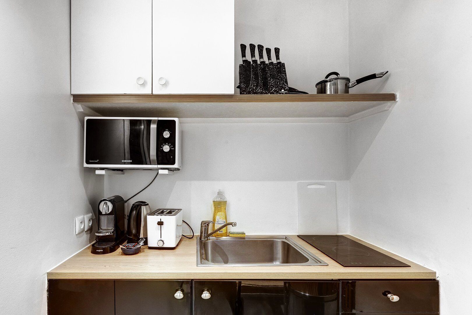 微波爐、咖啡機/沖茶器、多士爐