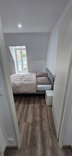 Desk, iron/ironing board, free WiFi, bed sheets