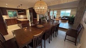 Dining - La Brise O-Lac (Sherbrooke)