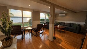 TV, fireplace, offices