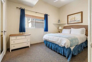 3 bedrooms, iron/ironing board, travel cot, WiFi