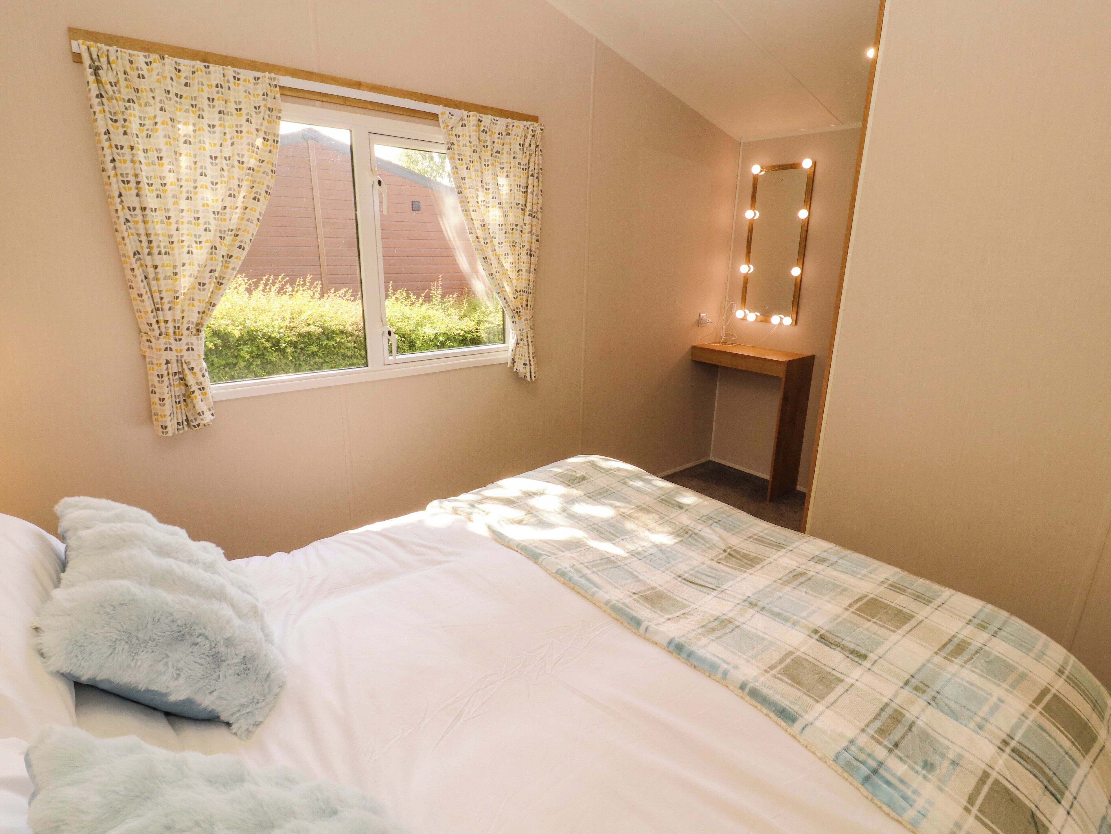 Cottage | 2 bedrooms, individually decorated, individually furnished, free WiFi