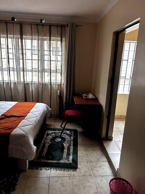 In-room safe, desk, iron/ironing board, free WiFi