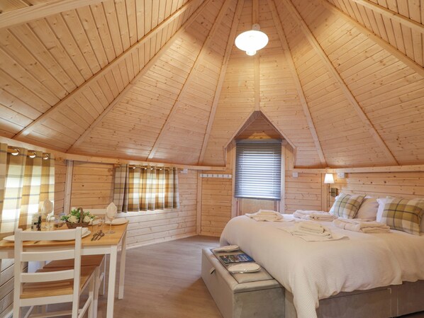 1 bedroom, individually decorated, individually furnished, free WiFi - Little Luxe Lodges 2 (Kyle)