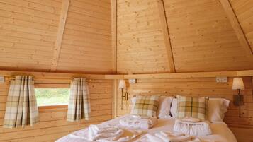 1 bedroom, individually decorated, individually furnished, free WiFi