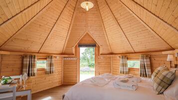 1 bedroom, individually decorated, individually furnished, free WiFi