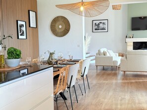 Dining - PLEN SOULEU High Standing Villa, pool,  Jacuzzi, Sauna and AirCo By Sunset (Cabris)