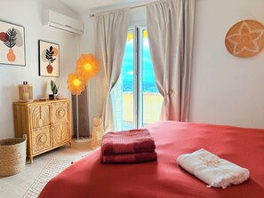 4 bedrooms, iron/ironing board, WiFi, bed sheets - PLEN SOULEU High Standing Villa, pool,  Jacuzzi, Sauna and AirCo By Sunset (Cabris)