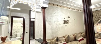 Apartment for rent with 1 bedroom and 2 living rooms in a quiet neighborhood.