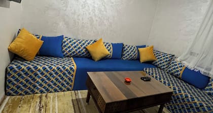 Apartment for rent with 1 bedroom and 2 living rooms in a quiet neighborhood.
