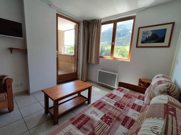 1 bedroom, wheelchair access