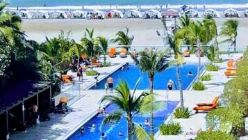 Alberca al aire libre