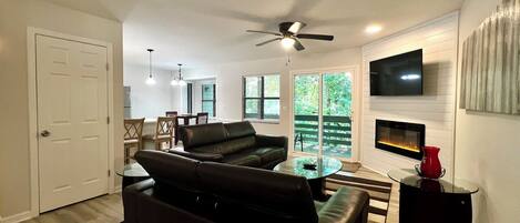 TV connectée, cheminée