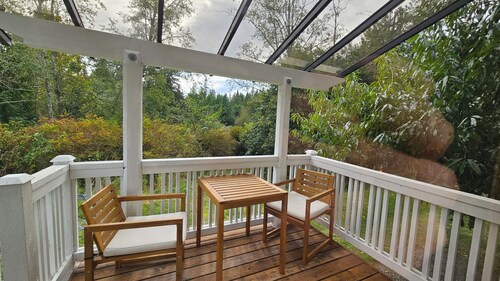 Coastal Hideaway Private Suite