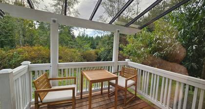 Coastal Hideaway Private Suite