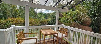 Coastal Hideaway Private Suite
