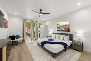 4 Schlafzimmer, Schreibtisch, BĂŒgeleisen/BĂŒgelbrett, Reisekinderbett