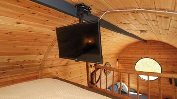 1 bedroom, individually decorated, individually furnished, free WiFi