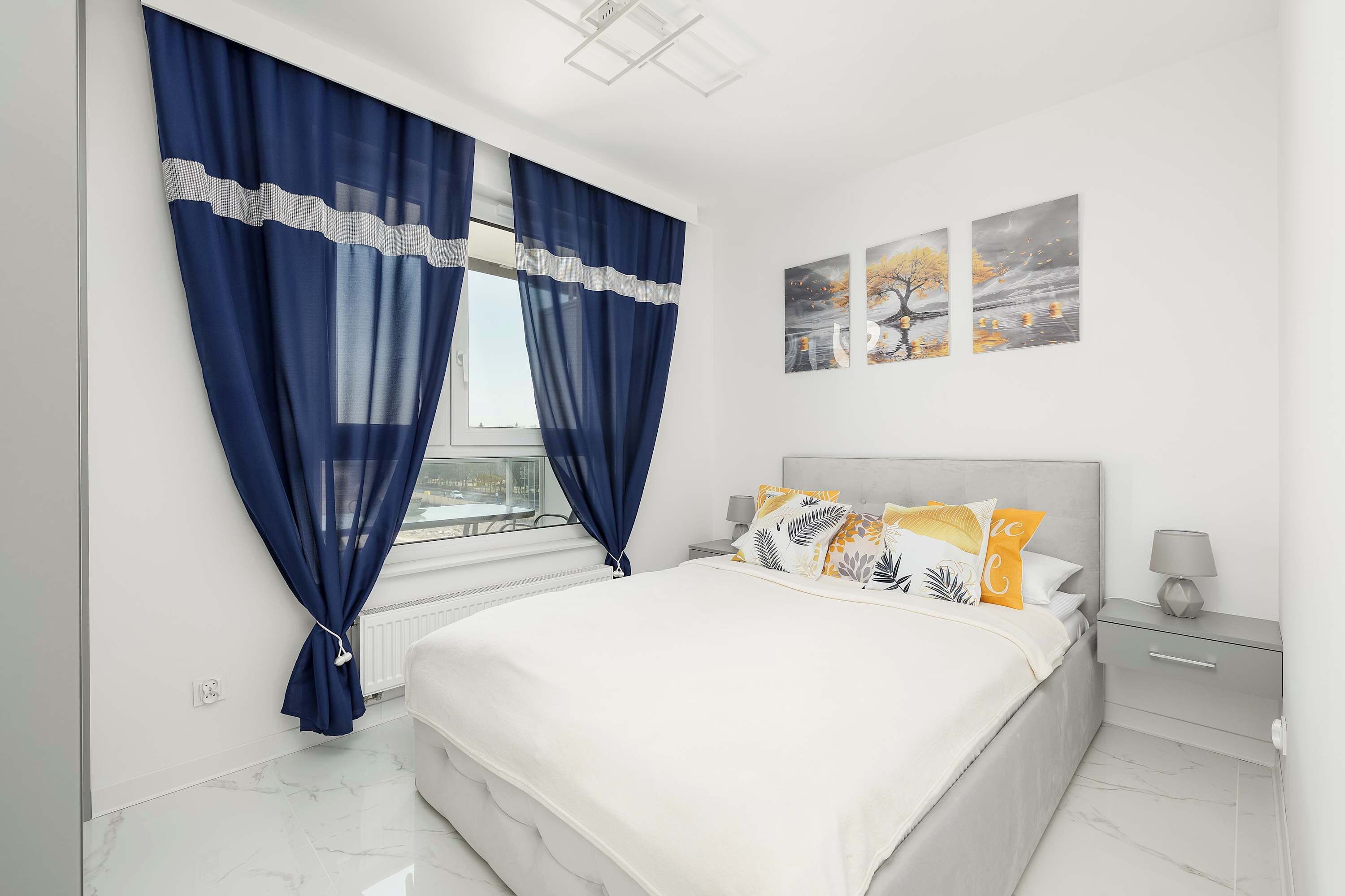 1 chambre, fer et planche à repasser, lit parapluie, Wi-Fi